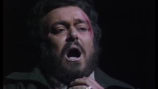 E lucevan le stelle Luciano Pavarotti 1978 english captions [upl. by Yraht]