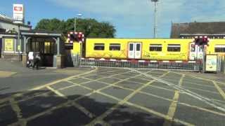 Birkdale Level Crossing [upl. by Ymerej149]